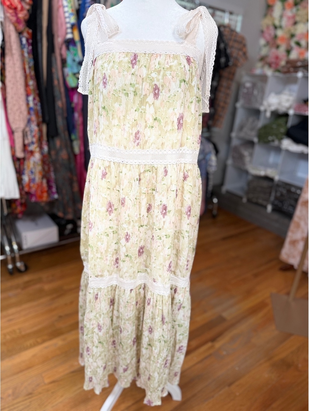 IN FEBRUARY Sage Floral Pleated Chiffon Lace Midi Dress NWT Small